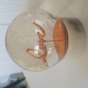 Love snowglobe with rose gold flakes